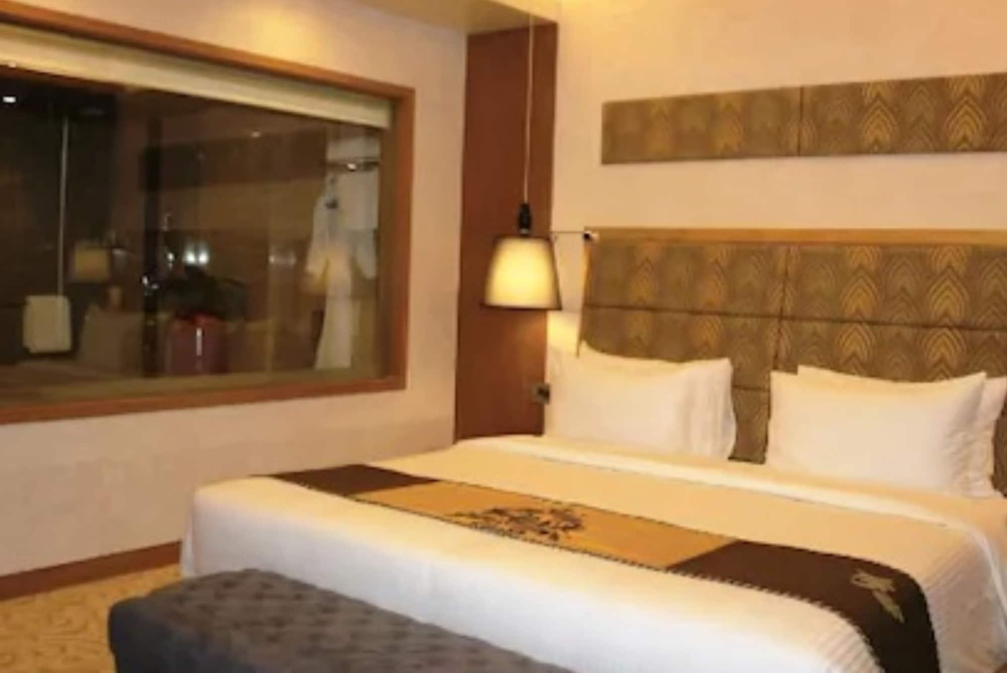 Radisson Blu Hotel, Nagpur Exterior photo