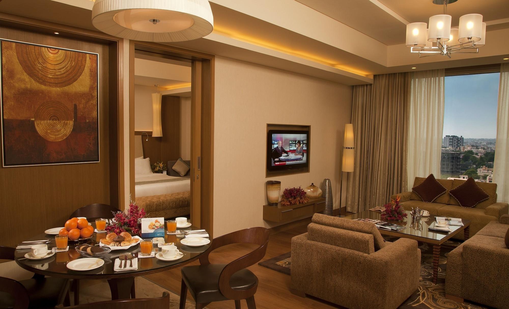 Radisson Blu Hotel, Nagpur Exterior photo