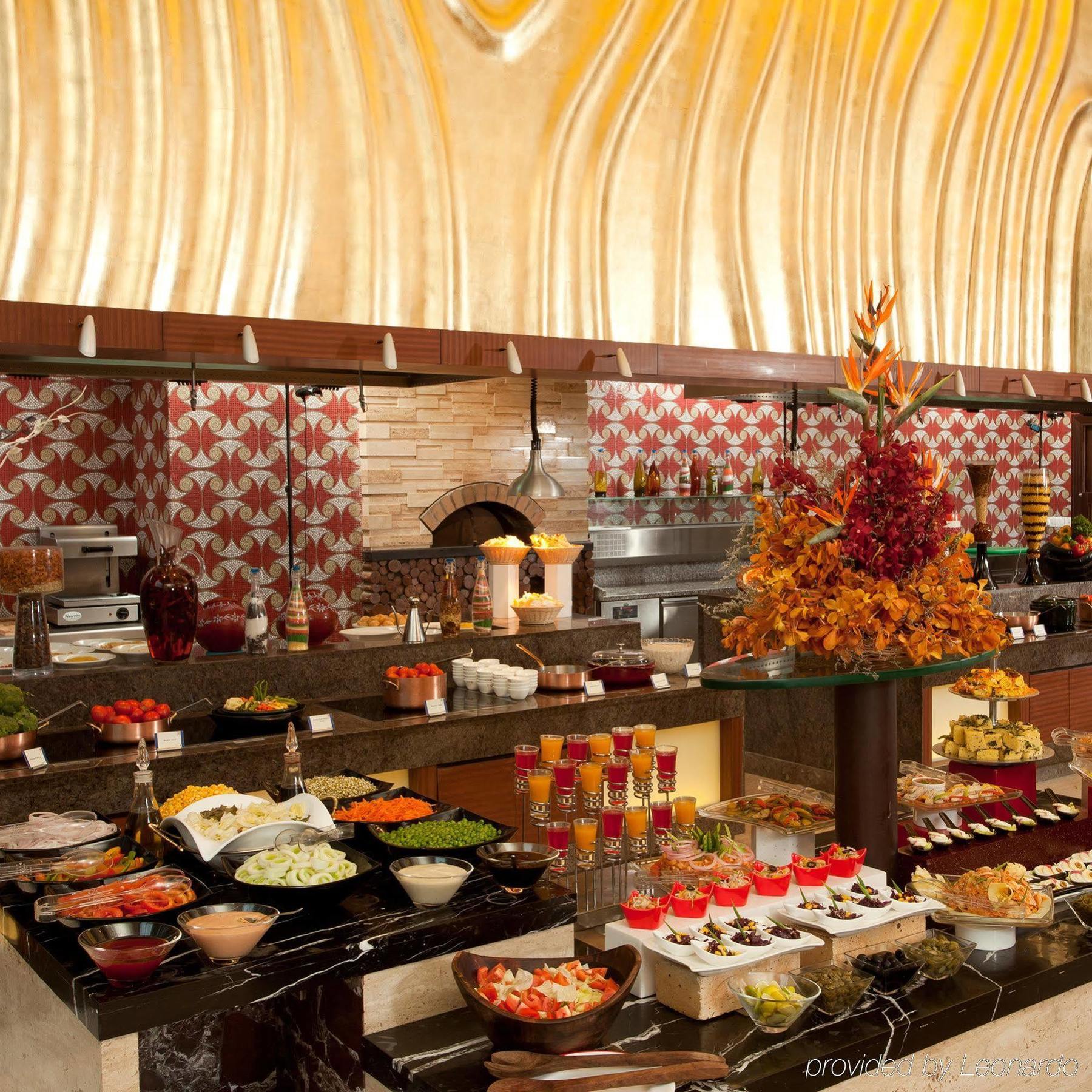 Radisson Blu Hotel, Nagpur Exterior photo
