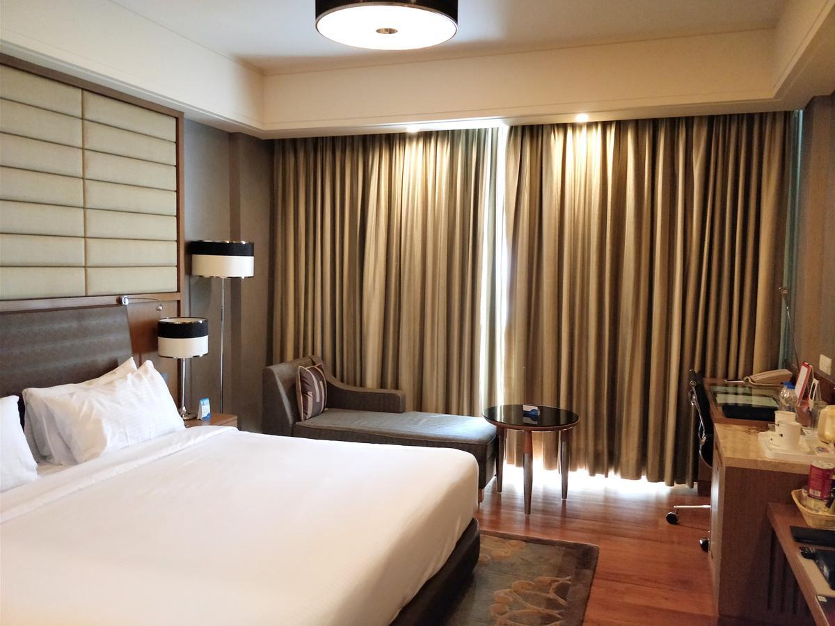 Radisson Blu Hotel, Nagpur Exterior photo